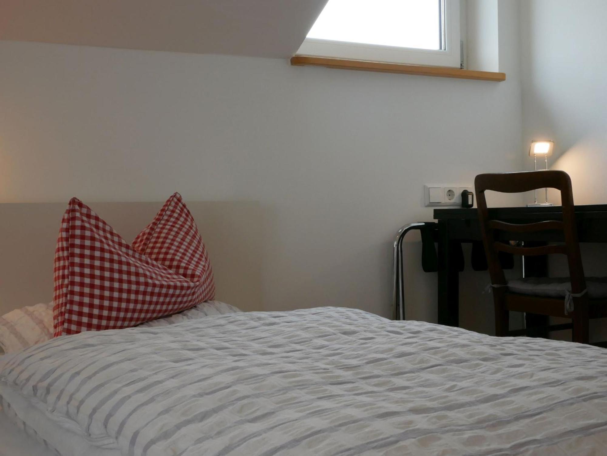 Ferienwohnungen Knodel Sachsenheim Exteriör bild